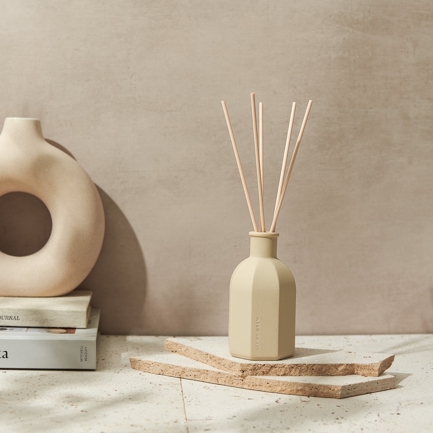 Myrrh & Tonka Ceramic Reed Diffuser - 200ml