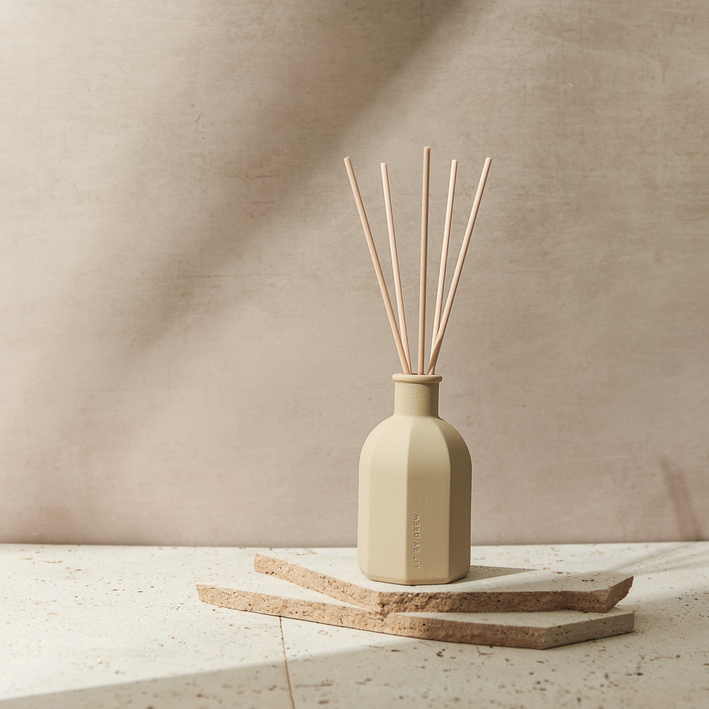 Myrrh & Tonka Ceramic Reed Diffuser - 200ml