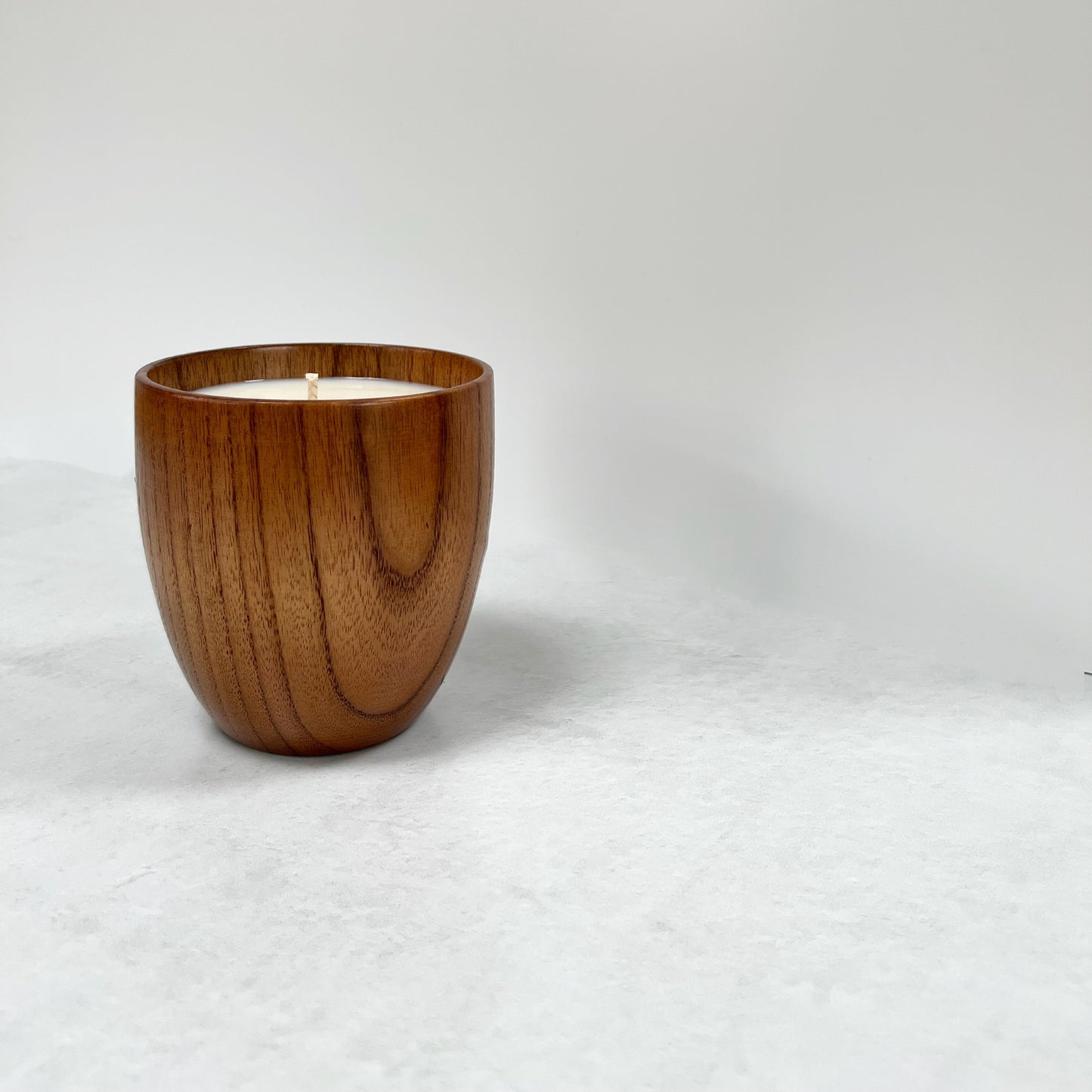 Rock Salt & Driftwood 8oz Jujube Wood Candle