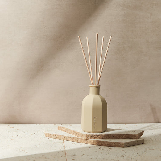 Myrrh & Tonka Ceramic Reed Diffuser - 200ml